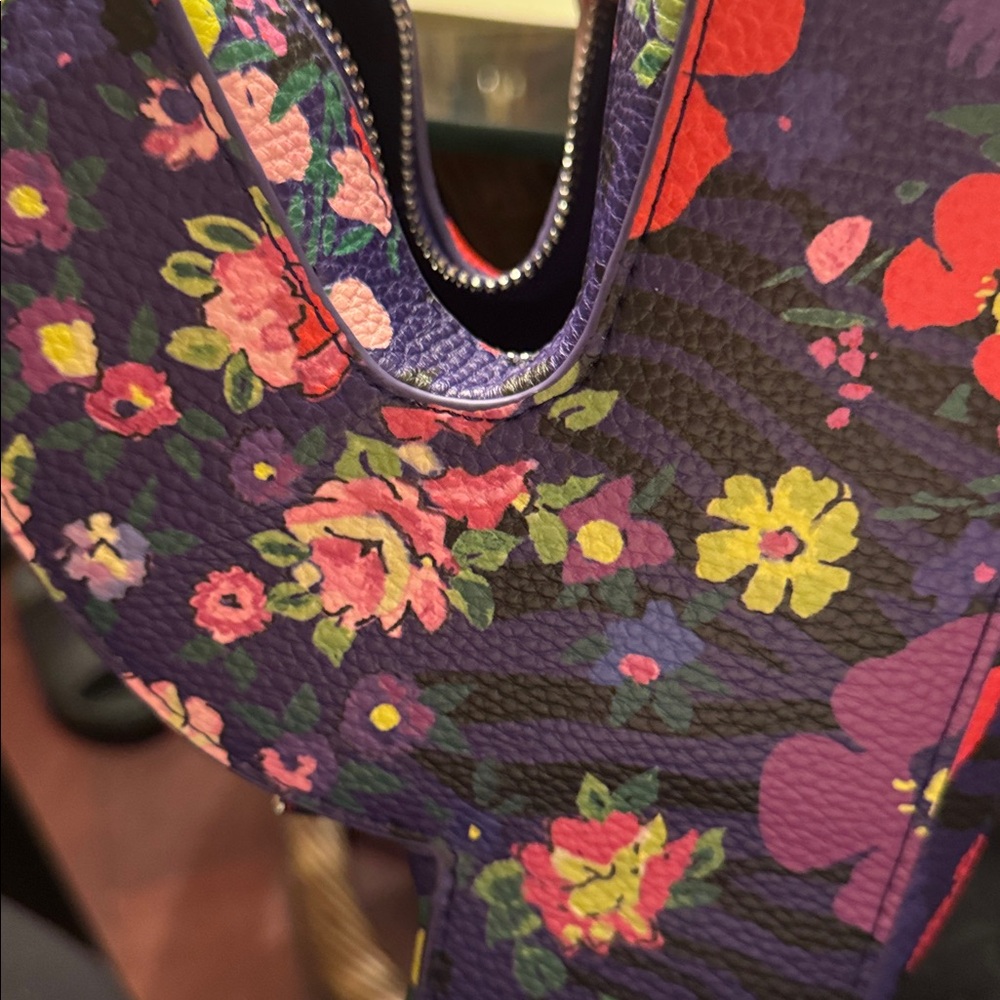 Yitty Floral Patterned Bag - Picture 2 of 8